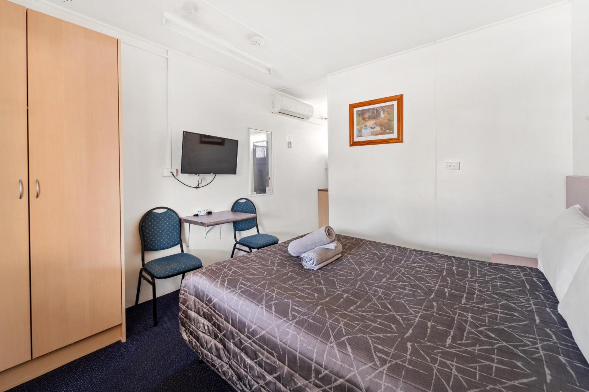 تينتيرفيلد Tally Ho Motor Inn المظهر الخارجي الصورة