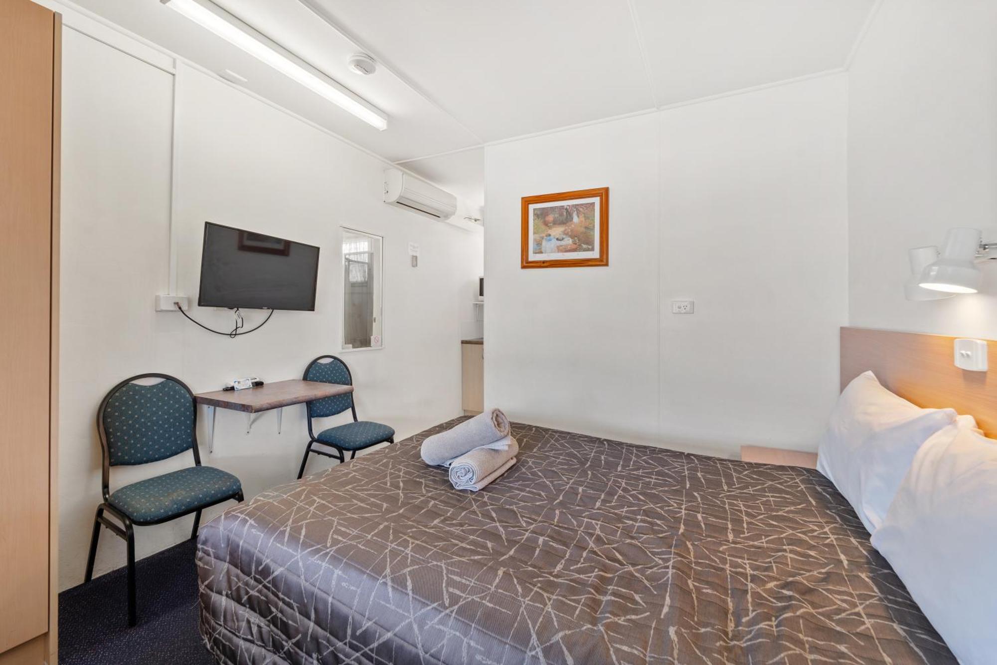 تينتيرفيلد Tally Ho Motor Inn المظهر الخارجي الصورة