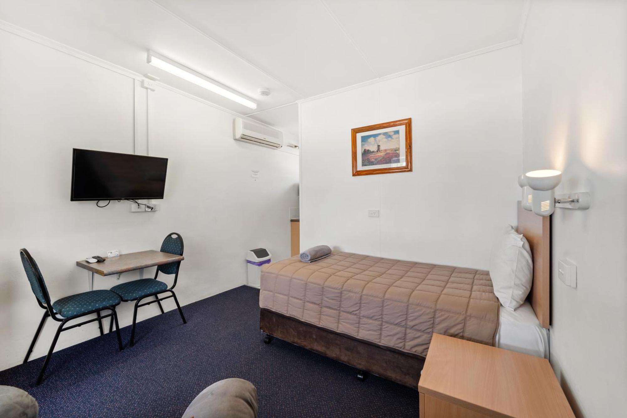 تينتيرفيلد Tally Ho Motor Inn المظهر الخارجي الصورة