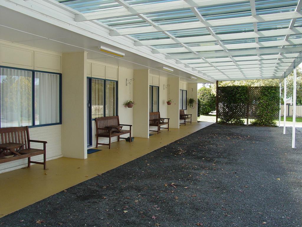تينتيرفيلد Tally Ho Motor Inn المظهر الخارجي الصورة